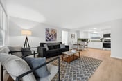 Quiet 2BR, Patio & Garage | Aultman Hospital, North Canton