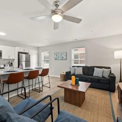 3BR, No Stairs & Patio | 1 Min to UH Rainbow Babies | Cleveland