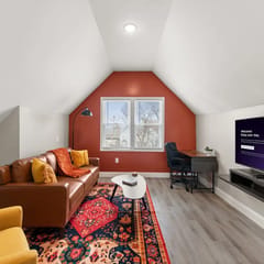 Family 3BR, Driveway for 3 Cars | 10-Min Walk to Cleveland Clinic