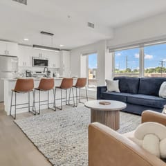 Family 2BR Sleeps 6 | Cleveland Clinic Main Campus, CLE