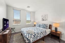 2BR in Heart of Cleveland Near CWRU