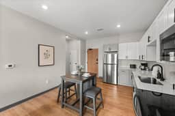 Beautiful 1BDR | Cleveland Clinic | Free Garage