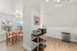 Bright & Cozy Loft | Free Parking | by CLE Clinic