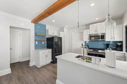 Cleveland Heights 2BR w/ Garage | 8 Min to Cleveland Clinic - Image 5