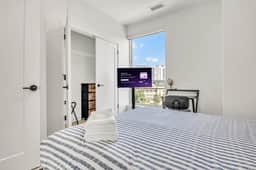 Calm & Serene 2BR | Cleveland Clinic