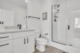 Quiet Recovery 2BR | 5-Min Walk to Cleveland Clinic, CLE - Image 5