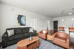 Central 2BR Near Clinic, CWRU & Museums