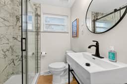 Central North Canton 2BR  w/ Patio & Garage