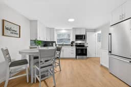 Quiet 2BR, Patio & Garage | Aultman Hospital, North Canton - Image 2