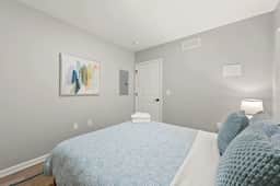 Charming & Central | 3 Bedroom | CLE Clinic