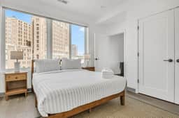 Charming & Central 2BR | Cleveland Clinic