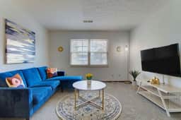 Contemporary 1 BD | Near Hall of Fame & Airport