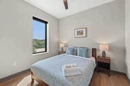 Charming 1BDR | Cleveland Clinic | Free Garage