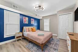 Family 3BR, Driveway for 3 Cars | 10-Min Walk to Cleveland Clinic - Image 4