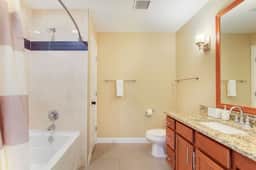 Luxury Apartment | Downtown | Free Parking