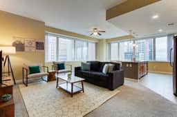 Luxury Apartment | Downtown | Free Parking
