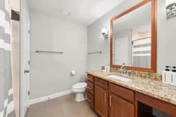Luxury Apartment | Downtown | Free Parking