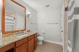 Luxury Apartment | Downtown | Free Parking