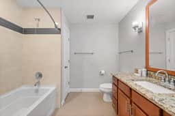 Luxury Apartment | Downtown | Free Parking