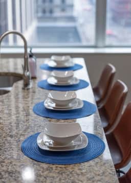Luxury Apartment | Downtown | Free Parking