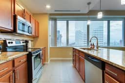 Luxury High Rise | Downtown | Free Parking