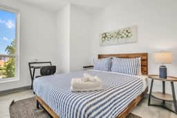 Modern & Elegant 2BR | Cleveland Clinic