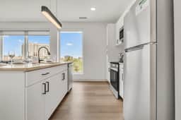Serene & Spacious 2BR | Cleveland Clinic