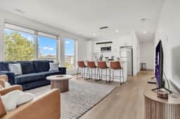 2BR + Free Parking Space | Cleveland Clinic, Fairfax CLE - Image 2