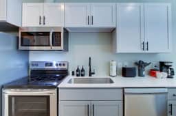 Spacious Studio | Cleveland Clinic | Free Garage