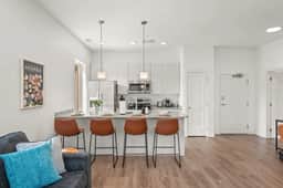 Stunning 2 Bedroom/2 Bathroom