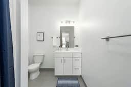 Stunning 2 Bedroom/2 Bathroom