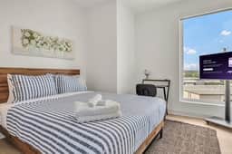 Stylish & Comfortable 2BR | Cleveland Clinic