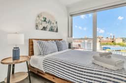 Upscale & Charming ADA 2BR | Cleveland Clinic