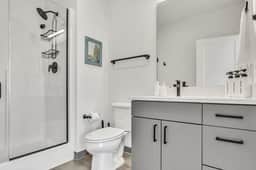 2BR Near Cleveland Clinic & Case Western | Cleveland OH - Image 5