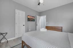 First-Floor 3BR, No Stairs Inside | 2 Min to Cleveland Clinic - Image 4