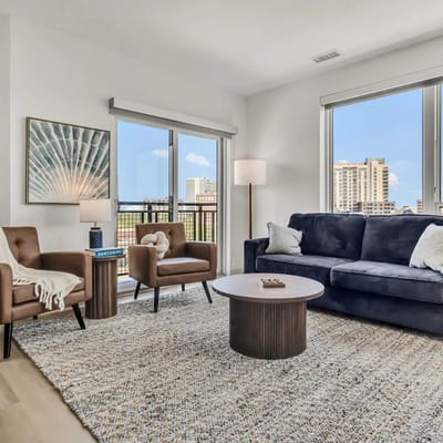 Calm & Serene 2BR | Cleveland Clinic