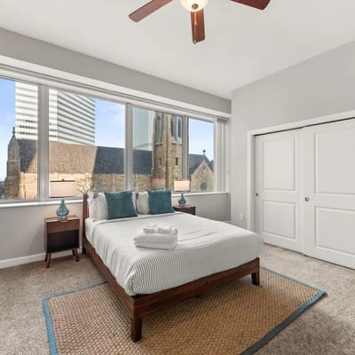 Luxury Apartment | Downtown | Free Parking