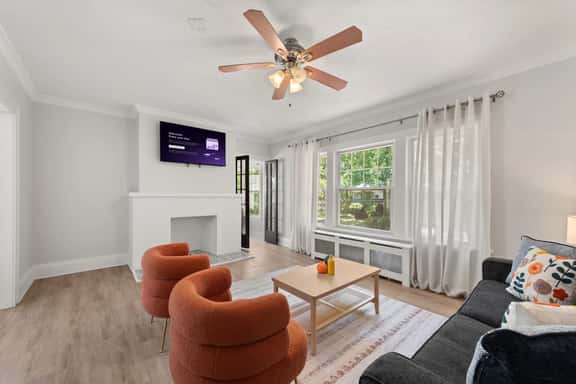 Cleveland Heights 2BR w/ Garage | 8 Min to Cleveland Clinic - Image 1