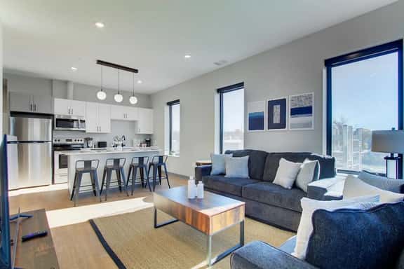 2BR, 2 Baths | Across from Cleveland Clinic, Cleveland - Image 1