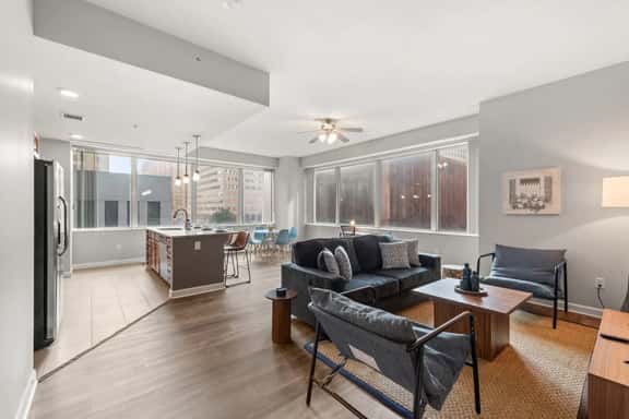 2BR Downtown Cleveland | 10 Min Drive to Cleveland Clinic - Image 1