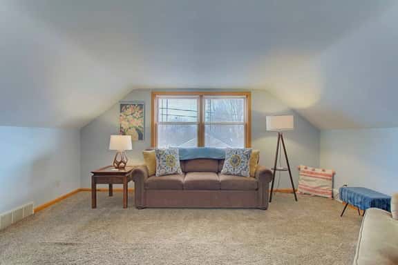 Private-Entry 1BR for Aultman Hospital Stays | North Canton - Image 1