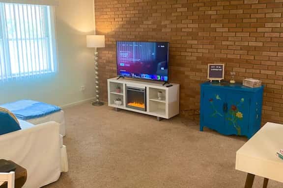 Quiet 1BR with Workspace | Kent State Stark, North Canton - Image 1