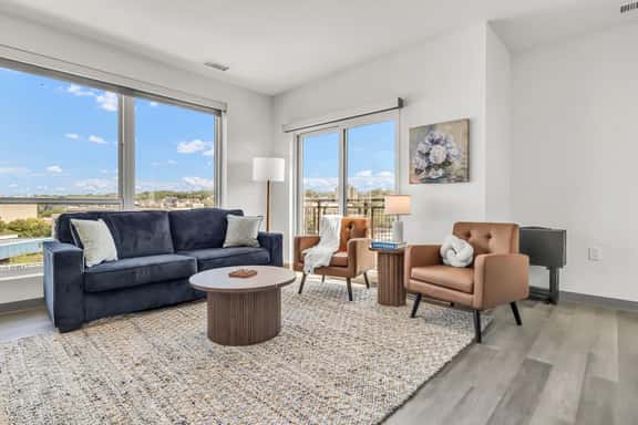ADA 2BR, Two Baths | Walk to Cleveland Clinic, Fairfax CLE - Image 1