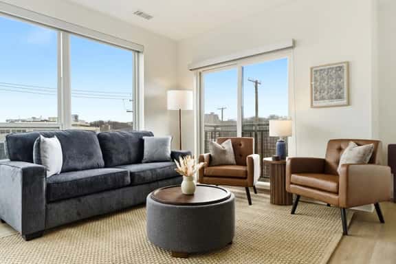 Family 2BR near Cleveland Clinic Children's | Cleveland OH - Image 1