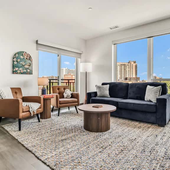Patient & Companion 2BR | Walk to Cleveland Clinic, Fairfax - Image 1