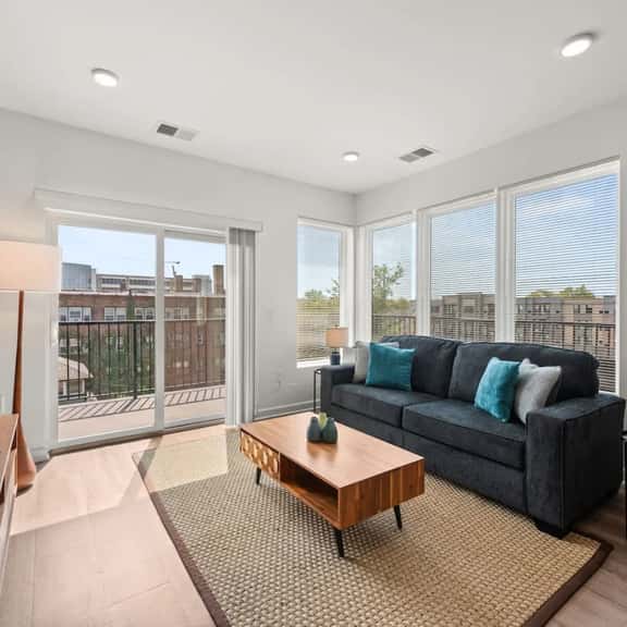 Travel Nurse 2BR Across From Cleveland Clinic | Cleveland, OH - Image 1