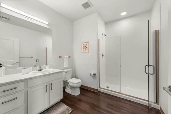 2BR in Heart of Cleveland Near CWRU