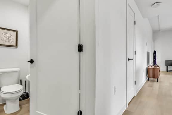 Bright & Airy 2BR | Cleveland Clinic