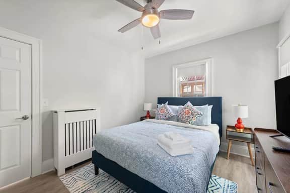 Bright & Peaceful | 2BDR w/ Patio | CLE Clinic