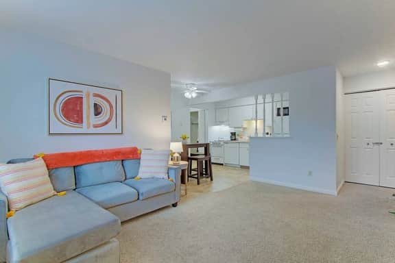 First-Floor 1BR | Cleveland Clinic Mercy Hospital, North Canton - Image 4